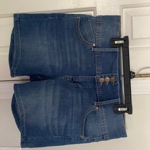 d.jeans brand stretch jean shorts